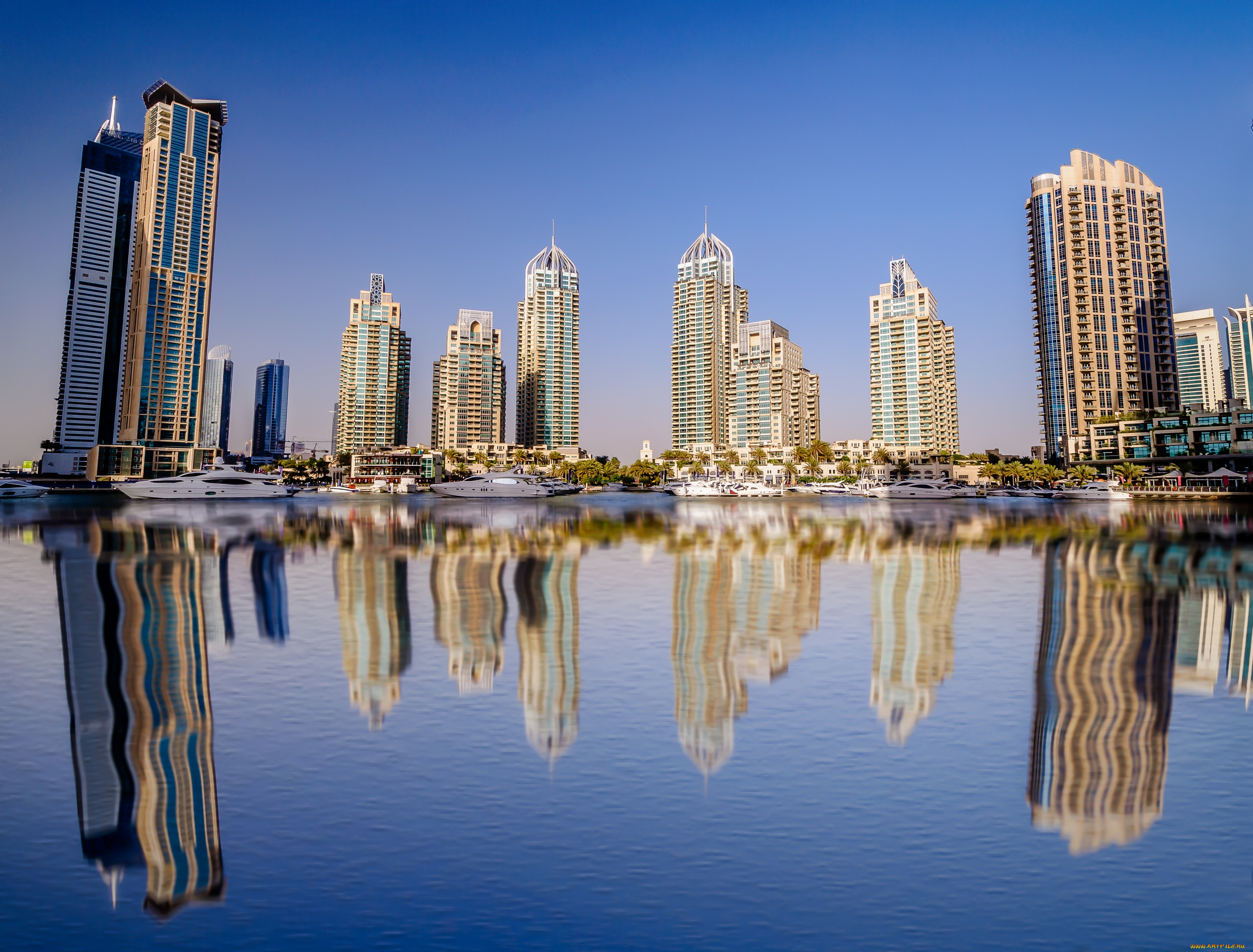 Какие города в оаэ. Дубай город. Крупные города ОАЭ. Дубай достопримечательности.